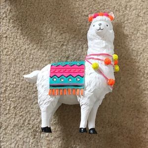llama figurine